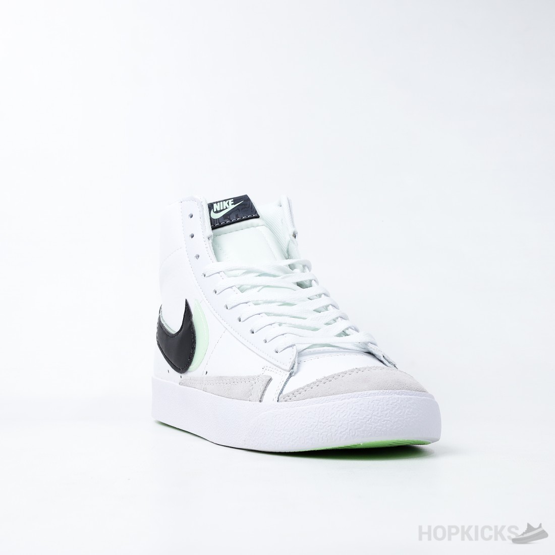 mens nike blazer mid 77 white black